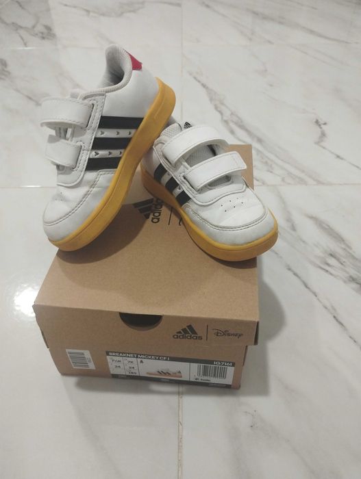 Adidas маратонки унисекс