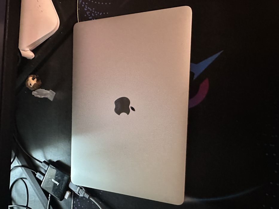 MacBook Pro M2 – stare excelentă