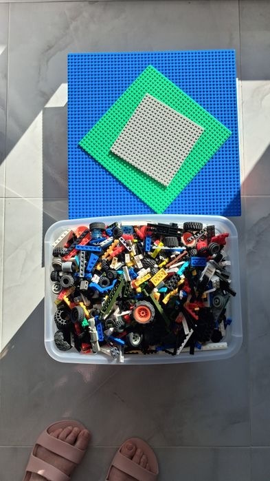 Vand  piese  Lego