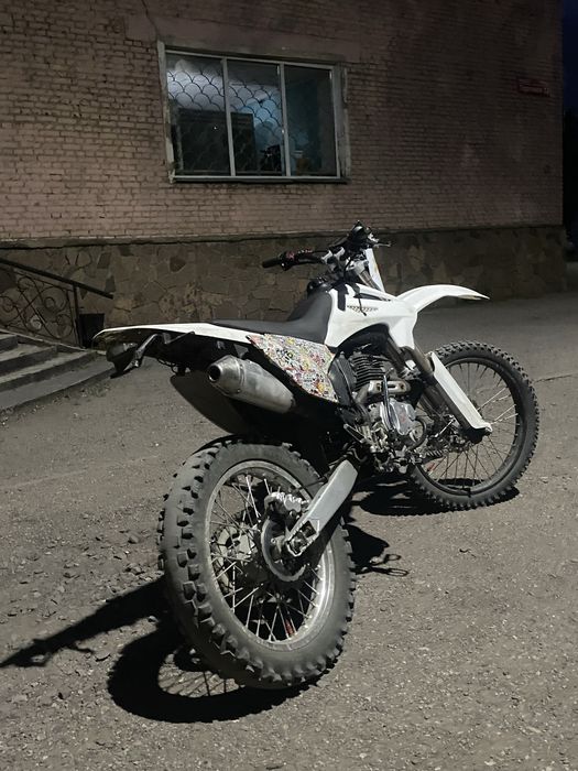 Продам эндуро  250
