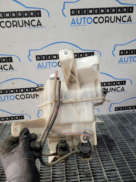 Vas rezervor lichid parbriz Toyota RAV 4 III - (894) model fara spalatoare far