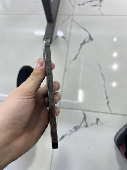 продам айфон 12 про