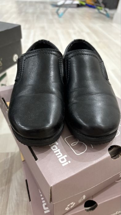 Продам туфли для мальчика