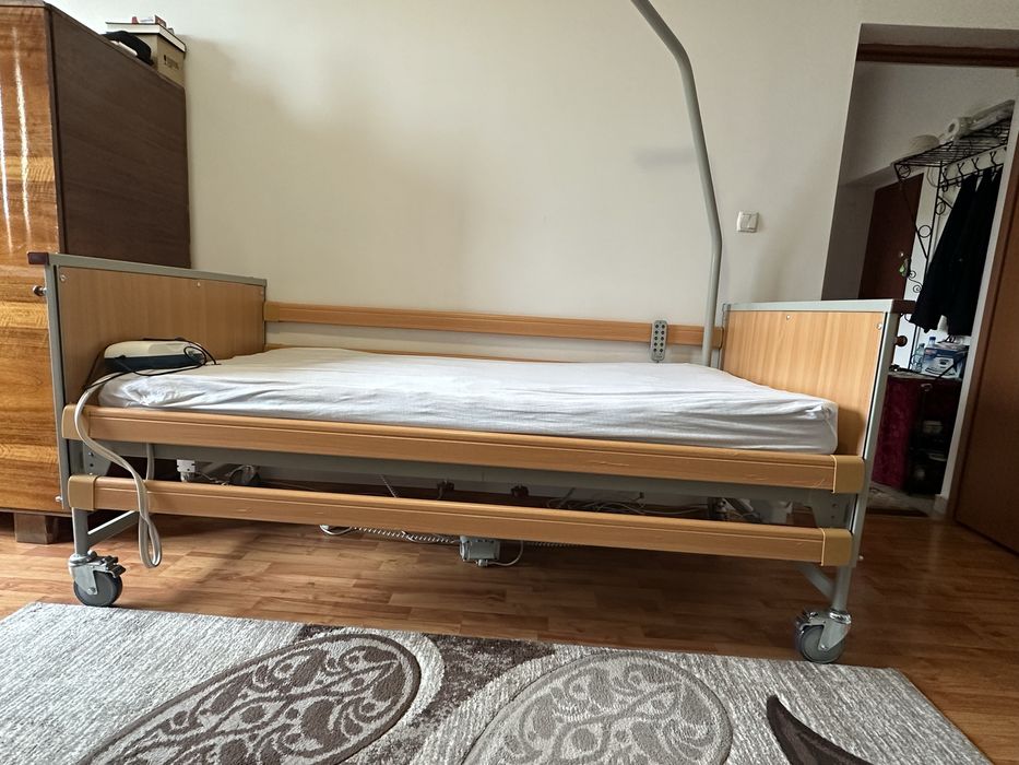 Pat rabatabil electric + saltea normala si saltea antiescara