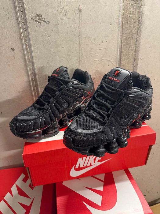 Nike Shox TL С КУТИЯ