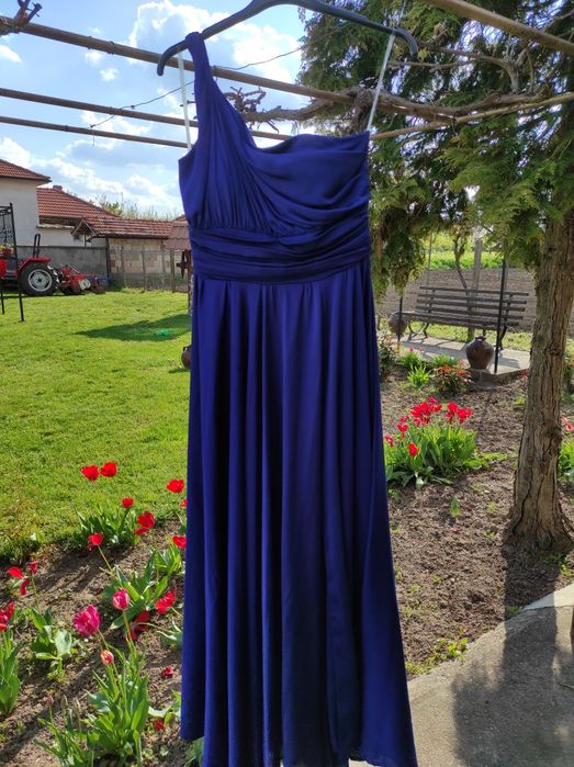 Официална рокля за поводи. Размер С-М без забележки.