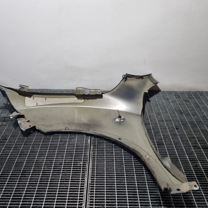 Aripa Dreapta Fata Nissan Juke 2010 - 2014 4 Usi Gun Metallic Kad (1507)
