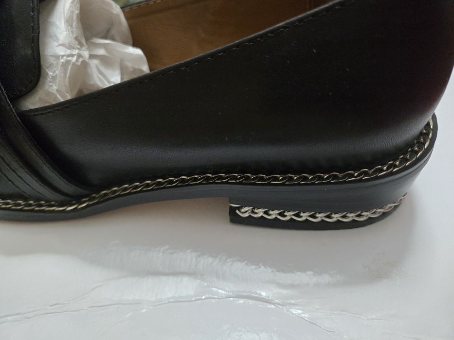 Лоферы кожанные Givenchy