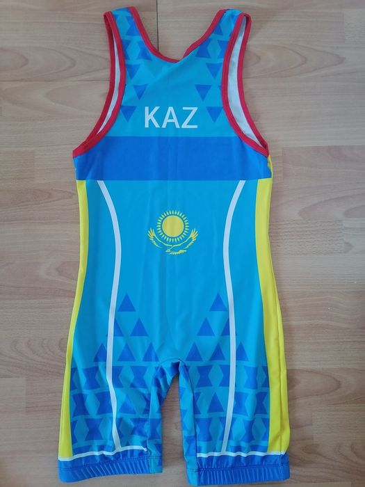 Спортивное трико