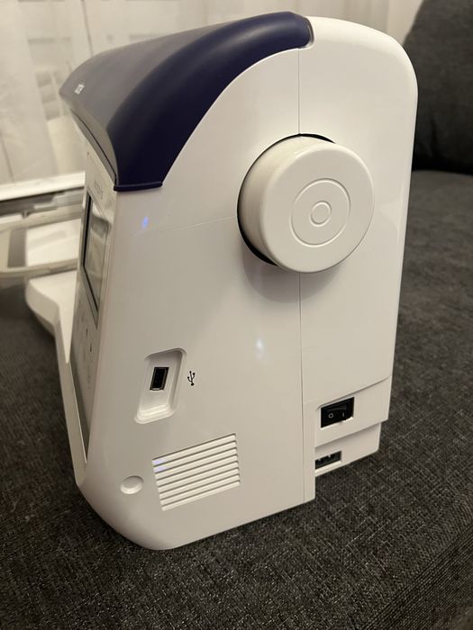 Mașină de brodat Brother Innov-is NV800E