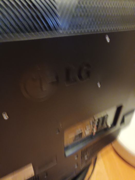 Vând TV plasma LG