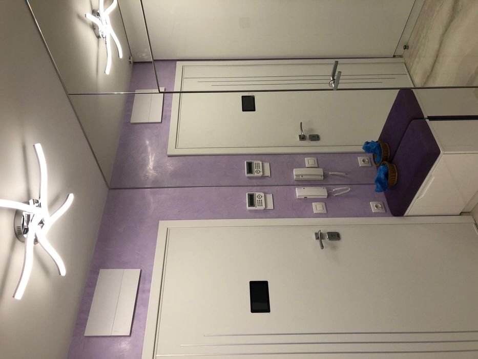 Дава се под наем Двустаен апартамент в София, Зона Б-18 - 79 кв.м за 890 € - Снимка #1