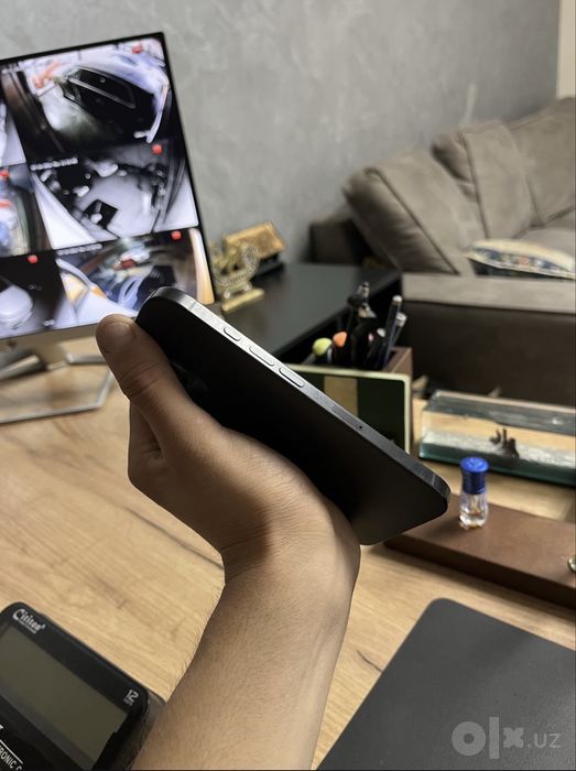 Iphone 16 pro, black