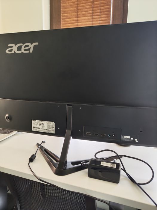 Продавам монитор Acer RG271 Pbiipx - 27", IPS, 144Hz, 1ms