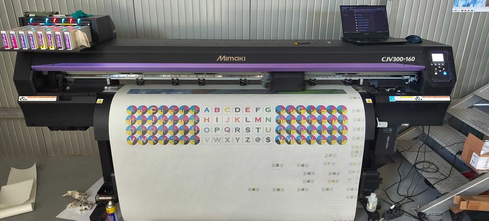 Mimaki CJV300-160 Еко-солвентен принтер с кътър