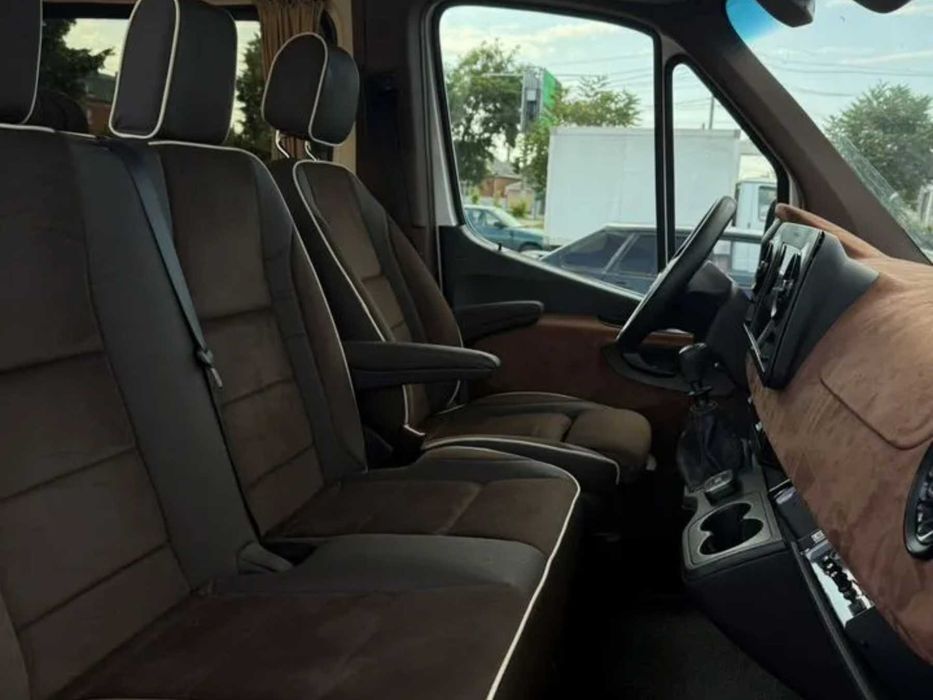 Путешествуйте без хлопот: Аренда Mercedes Sprinter с водителем 24/7