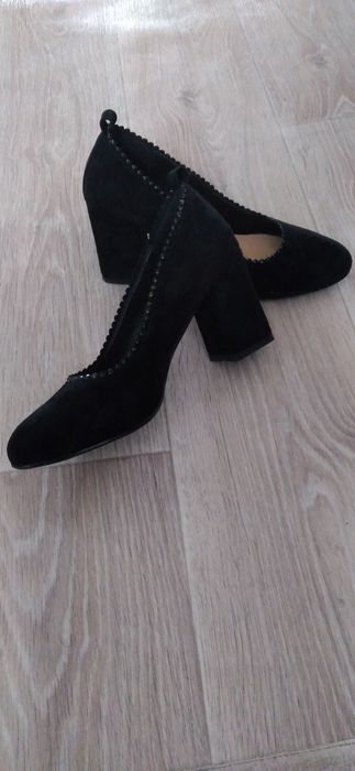 Продаётся туфли размер 37