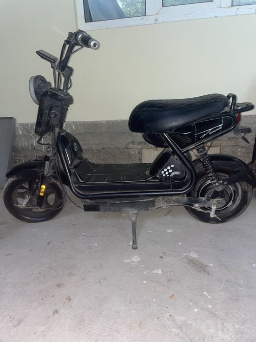 Skuter zapchast sotitiladi