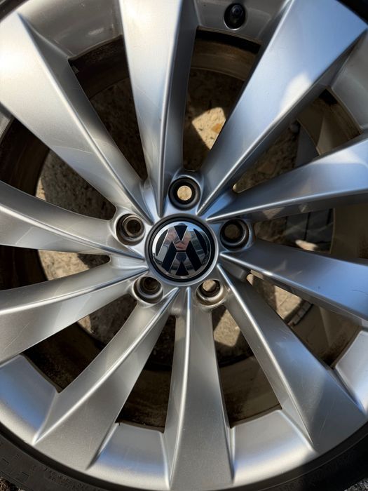 Джанти VW R18 + Летни гуми Vredestein Ultrac Satin 235/40 ZR18 95Y