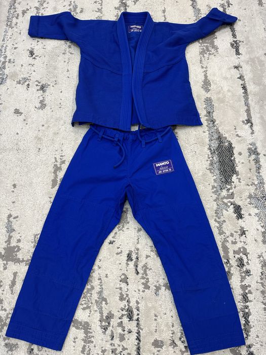 Продам кимоно для дзюдо и джиу-джитсу