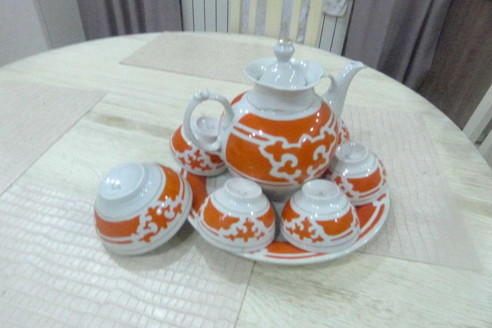 самовар фарфоровый и сервизы