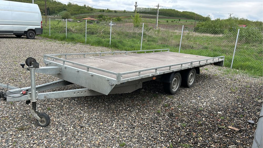 Rent a Car/Microbuz 8+1/Motocicleta/Inchiriez duba 3.5t//Platforma