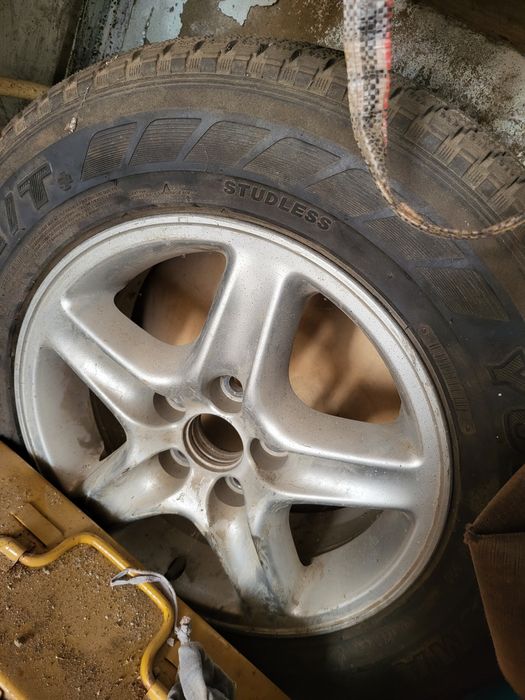 Колесо R16 на запаску