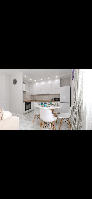 Стол со стульями