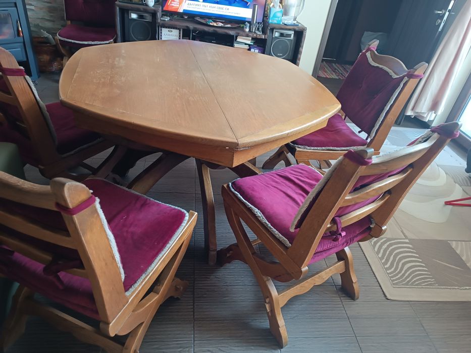 Маса с 5 стола от масив