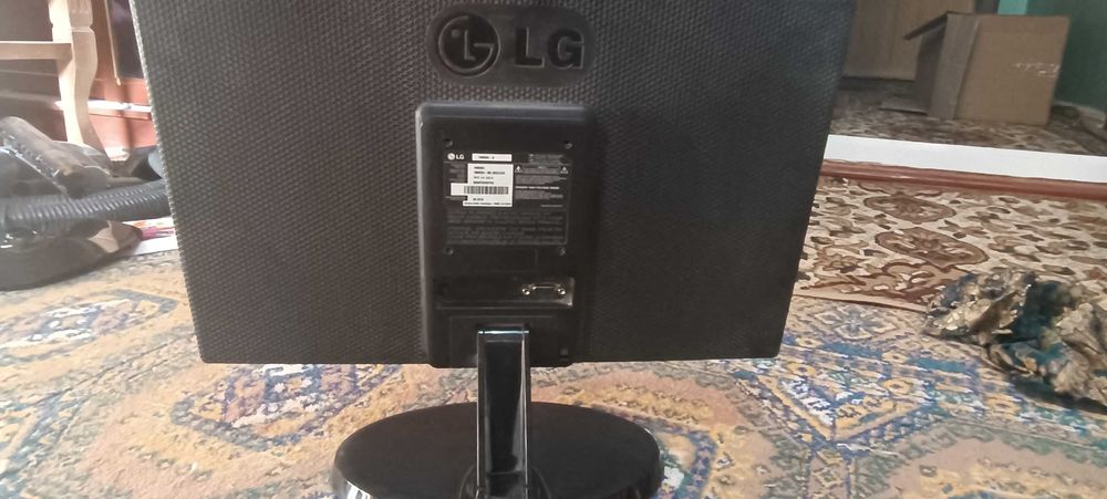 Срочно продам монитор 19 лж договоримся