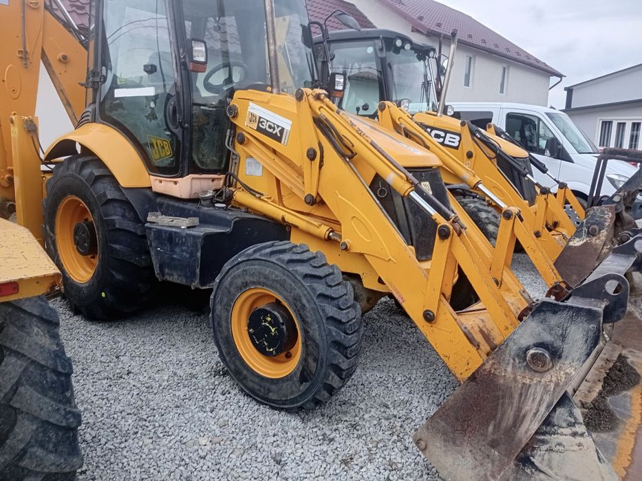 Buldoexcavator JCB 3CX 2007