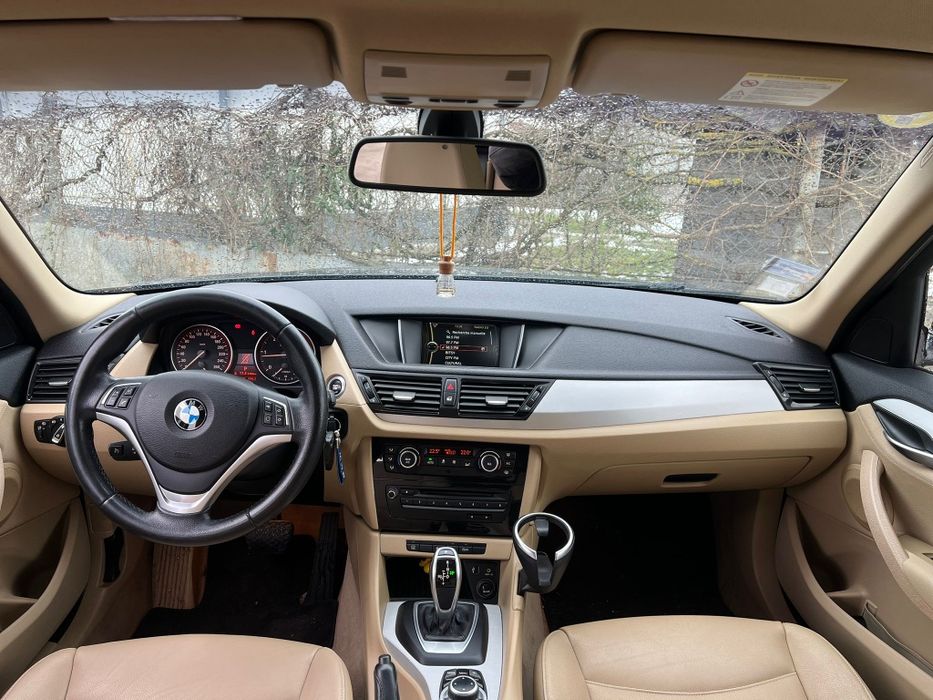 Bmw x1 4x4 2.0  181 ch