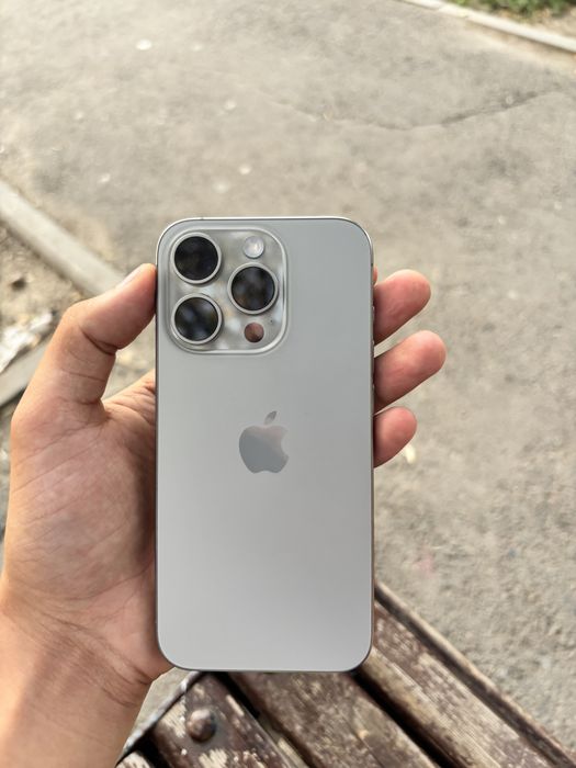 продам iphone 15 pro