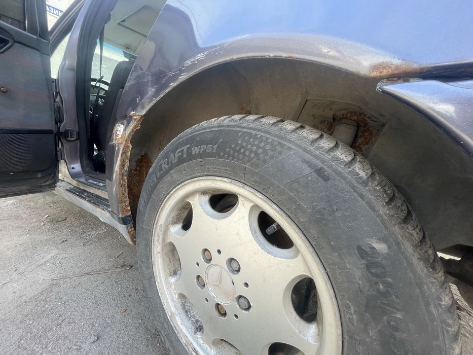 Mercedes-Benz C180 (W202), 1993