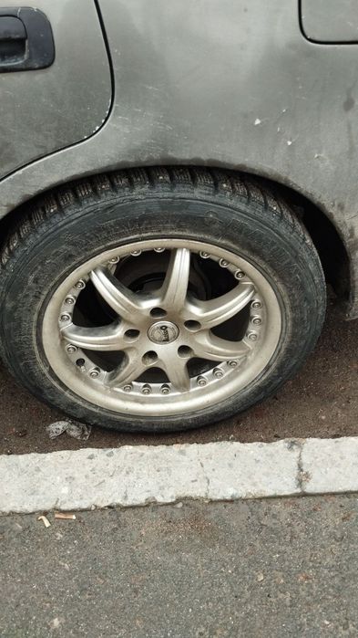 Продам диски alessio r16