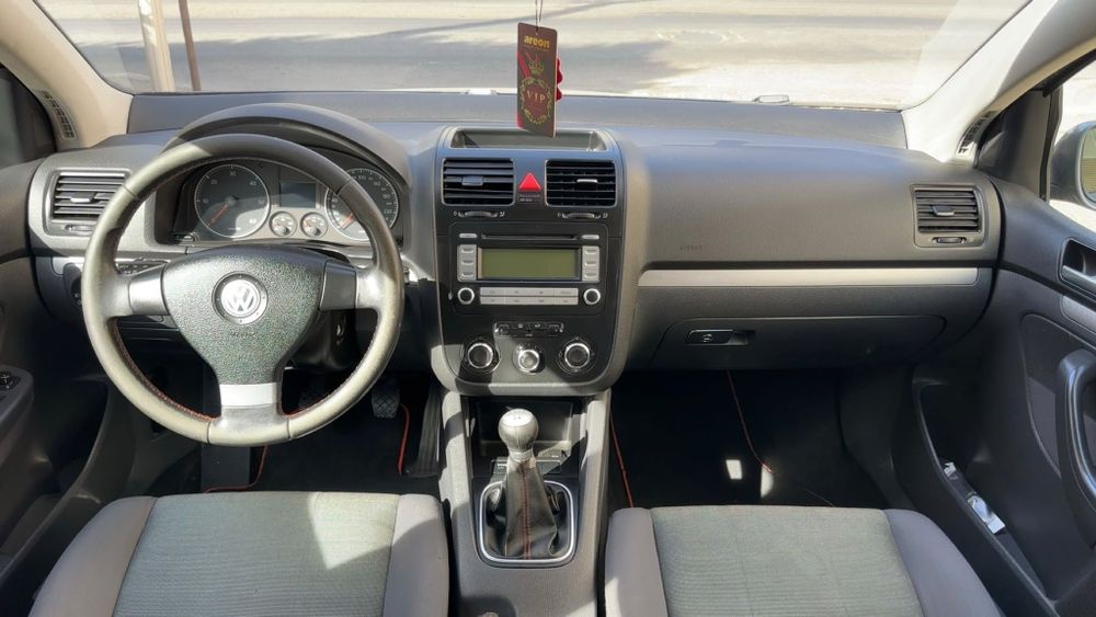 Volkswagen Golf 5 , 1.9 TDI , An fabricație 2008 , Model GOAL