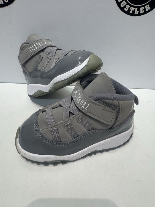 Детски маратонки NIKE AIR JORDAN 11 RETRO . Номер 23.5