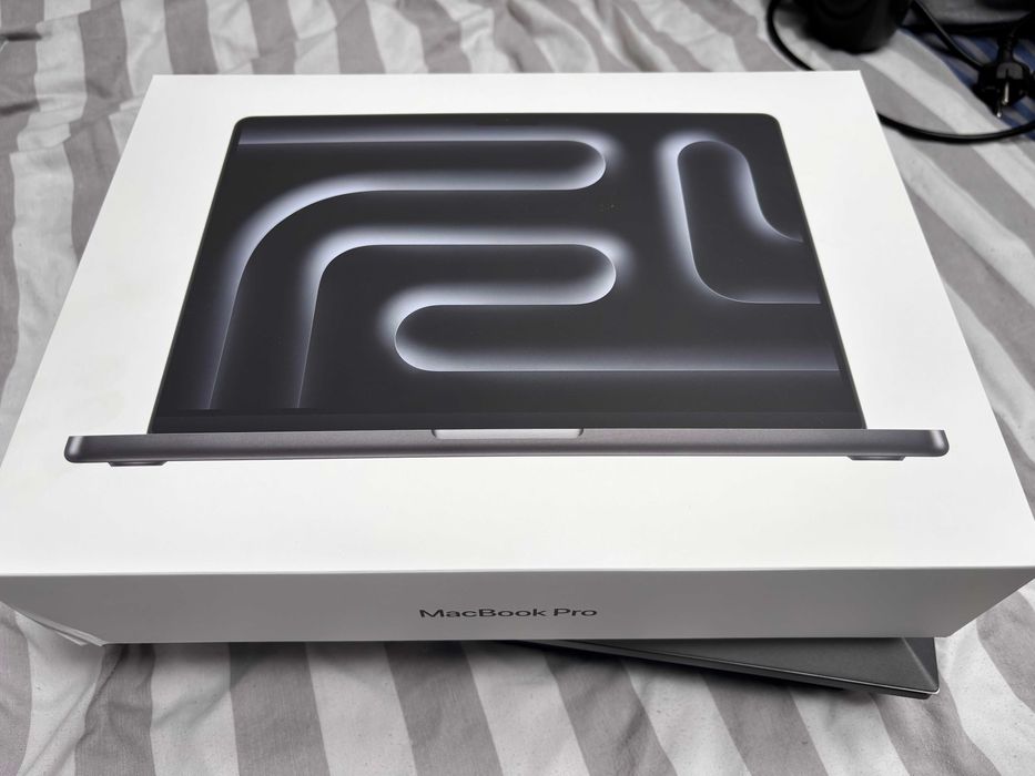 nou sigilat MacBook Pro 14 M4 16GB/512GB Space Black cod MW2U3RO/A