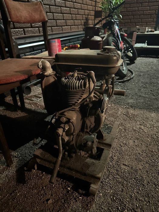 Бензиновый насос