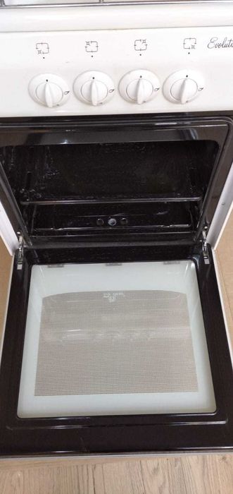 Продам газовую плиту