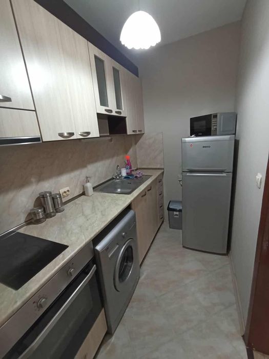 Дава се под наем Двустаен апартамент в Варна, Генералите - 52 кв.м за 428.91 € - Снимка #1