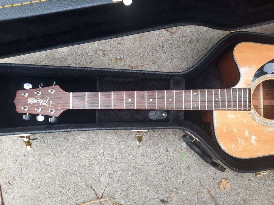 Гитара электроакустика Takamine EG320SC
