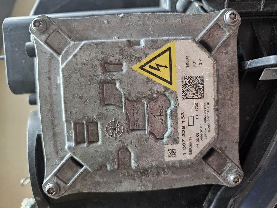 BMW E92 би ксенон фар