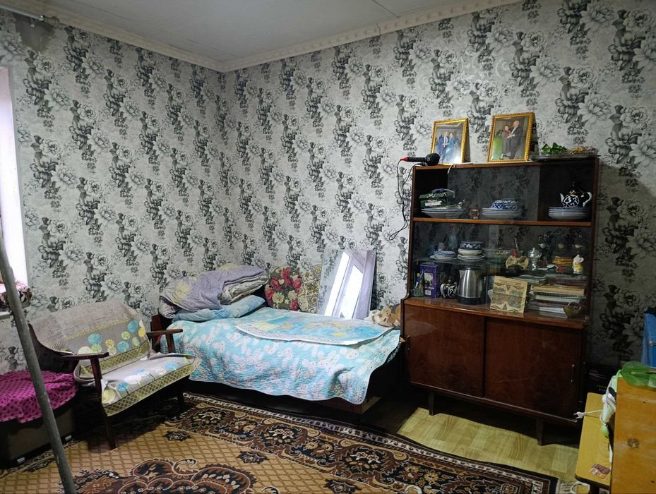 Дом 4 комнаты на участке 6 соток Кока-Кола