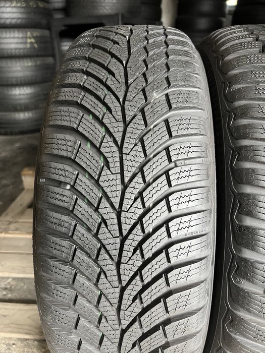 2 anvelope de iarna 205/60/16 Continental Profil NOU!