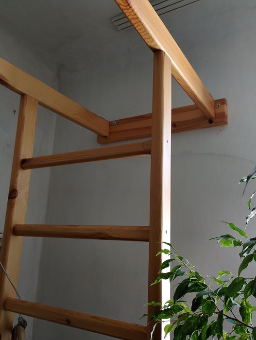 Шведская стенка турник из дерева