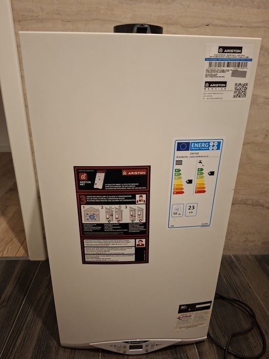 Centrala termica Ariston  Cares Premium 24kw