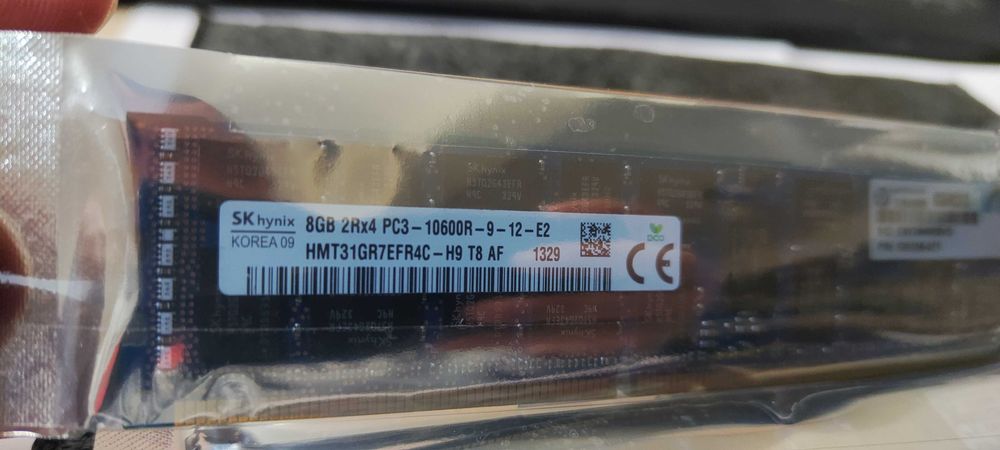 Продавам сървърна рам памет Samsung / SK hynux - DDR3