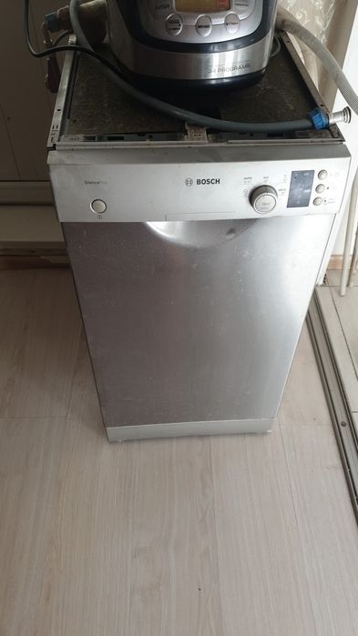 Продам посудомойку Bosch