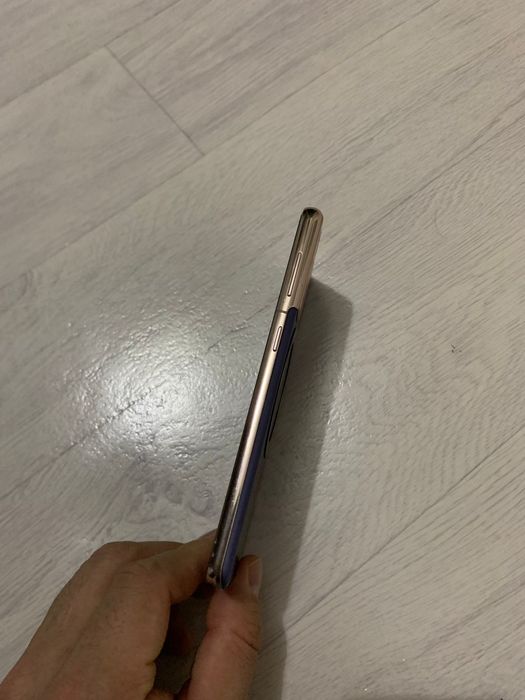 Продается Самсунг s21